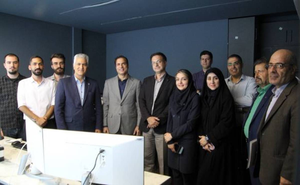 بازدید دکتر بهزاد شیری مدیرعامل از مرکز عملیات امنیت (SOC) و مرکز عملیات شبکه (NOC) پست بانک ایران