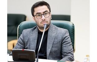 اولویت بانک مرکزی تأمین ارز نیازهای ضروری کشور است/ بانک مرکزی ارزی برای واردات خودرو تخصیص نداده است