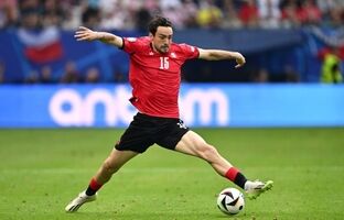 بن بست در تمدید قرارداد گولسیانی با پرسپولیس