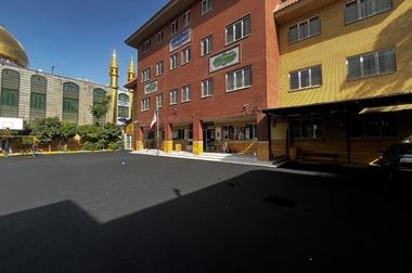  بازدید رئیس شورای اسلامی شهر تهران از خانه‌موزه شهید  چمران در منطقه ۱۲