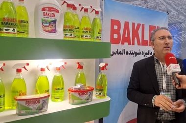 تأکید دبیر شورای عالی مناطق آزاد بر صادرات محوری تولیدات در بازدید از شرکت پاکیزه شوینده الماس