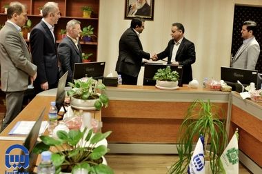 لبخند آسیا همراه لبخند هنرمندان