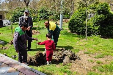 بر پایی غرفه های کودک و نوجوان در تجمعات مردمی شمیران 