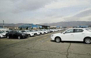 آخرین قیمت انواع خودرو/​ اجازه ناگهانی دولت برای واردات خودرو ابهام دارد