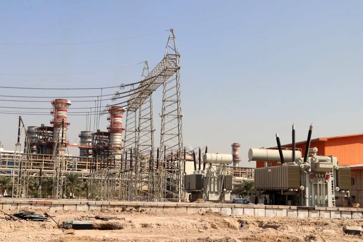 توسعه پست ۴۰۰ کیلوولت  فجر انرژی خلیج‌فارس در ایستگاه پایانی / افزایش انتقال انرژی از بفجر به صنایع و شبکه سراسری