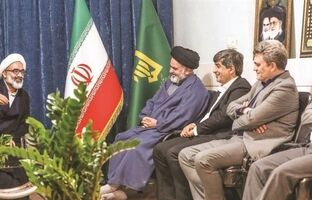 دیدار مدیرعامل گروه فولاد مبارکه با امام‌جمعه، فرمانده ناحیه مقاومت بسیج و فرمانده نیروی انتظامی شهرستان مبارکه