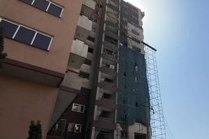 اجرای عملیات گسترده مقاوم‌سازی و نوسازی ساختمان‌های آسیب‌دیده جنگ در منطقه ۲