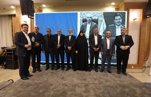 درخشش هنگام در همایش مدیر سال صنعت پتروشیمی به عنوان طرح برتر سال ١۴٠٢ صنعت پتروشیمی