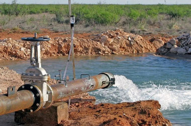  دو راهی «برق خانگی» و «برق صنایع» روی میز مسئولان/ مشکل قطعی برق دوماه زودتر از پارسال گریبان صنعت را گرفت