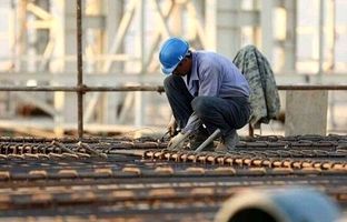 دستمزد باید هزینه معیشت کارگر را آبرومندانه پوشش دهد/افزایش دستمزد متناسب با تورم