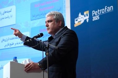 پتروفن ۱۴۰۴، میزبان ۲۰ نشست تخصصی بین شرکت‌های پتروشیمی و ۲۸۷ شرکت دانش‌بنیان است/ ایران باید از مصرف‌کننده فناوری به توسعه‌دهنده دانش فنی بدل شود/ ثبت ۴۰۰ مورد نوآوری در دیتا بانک ارزیابی جایزه نوآوری صنعت پتروشیمی