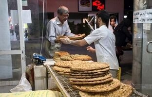  سبدهای همیشه خالی/ «نان» یک‌دهمِ حقوقِ بازنشستگان را می‌بلعد!