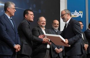 پتروفن، پلتفرم نوآوری صنعت پتروشیمی ایران/ شریعتمداری: تبدیل ایده به محصول لازمه بقای صنعت است/ برترین‌های نوآوری در صنعت پتروشیمی در سال ۱۴۰۴ معرفی شدند