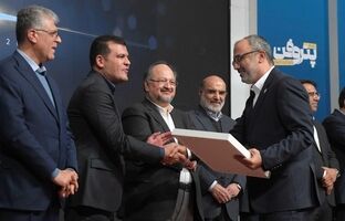 پتروفن، پلتفرم نوآوری صنعت پتروشیمی ایران/ شریعتمداری: تبدیل ایده به محصول لازمه بقای صنعت است/ برترین‌های نوآوری در صنعت پتروشیمی در سال ۱۴۰۴ معرفی شدند