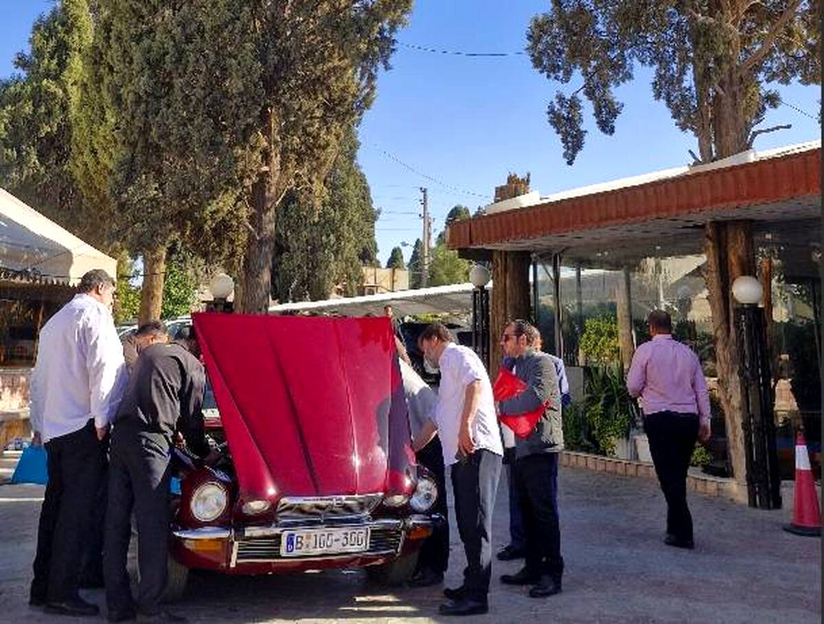 نخستین جلسه حضوری کارگروه شناسایی و صیانت از وسیله‌های نقلیه تاریخی برگزار شد