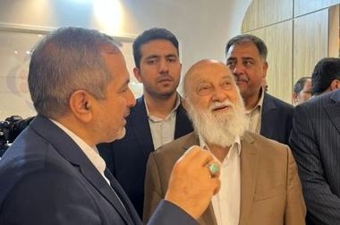 بازدید دکتر جوادی، مدیرعامل موسسه اعتباری ملل ، از واحدهای خدمت رسان صف و ستاد