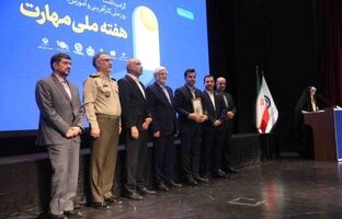 مدیرعامل شرکت نفت ستاره خلیج فارس مورد تقدیر وزیر کار قرار گرفت