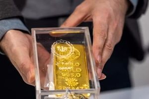 صنعتگران ۶۷ کیلو شمش طلا خریدند / معامله ۱,۵ تن شمش طلا در ۲۰ حراج امسال