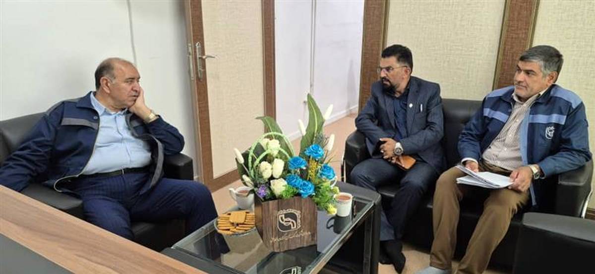 تکریم خانواده‌های معظم شهدا، ایثارگران و آزادگان شرکت سنگ‌آهن باید در دستور کار باشد